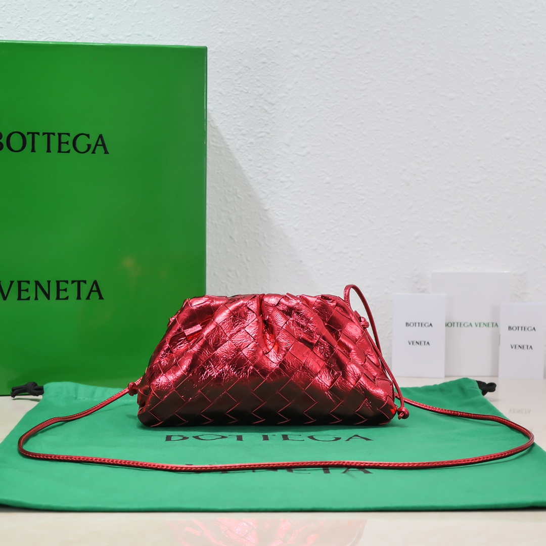 BV 585852 Bottega Veneta Mini Pouch Buckskin leather clutch with strap metallic Red