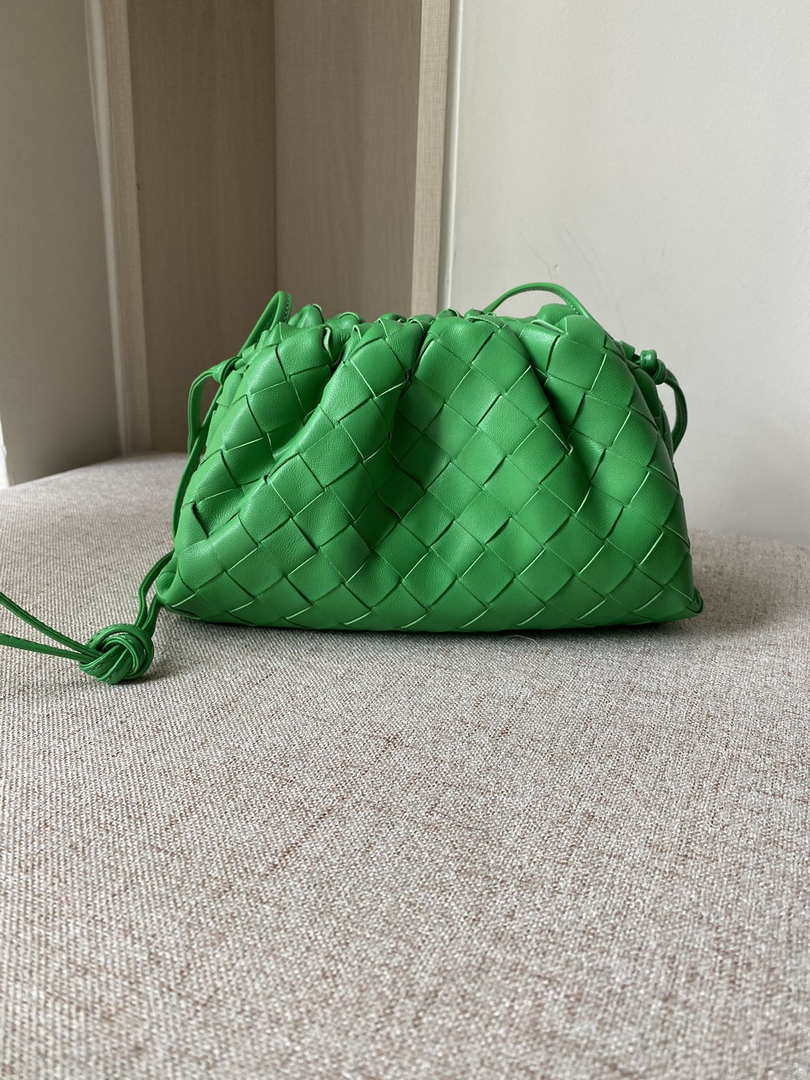 BV 585852VCPP13722 Bottega Veneta  Mini Pouch Green