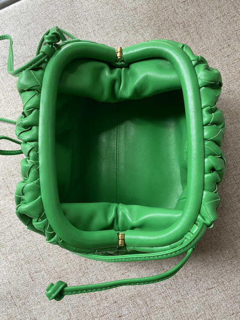 BV 585852VCPP13722 Bottega Veneta  Mini Pouch Green