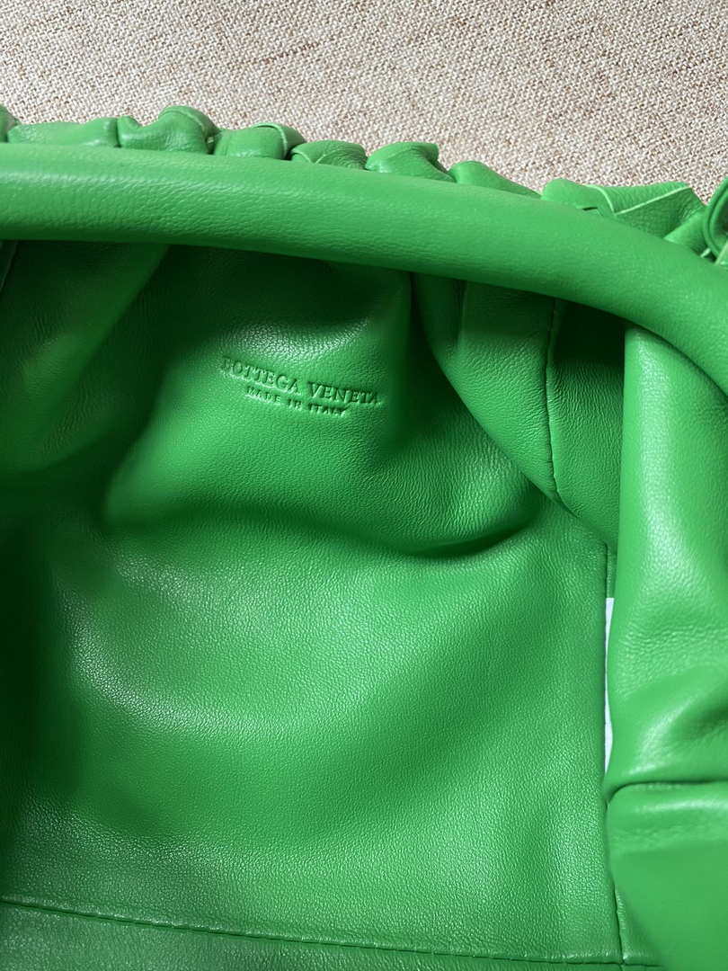 BV 585852VCPP13722 Bottega Veneta  Mini Pouch Green