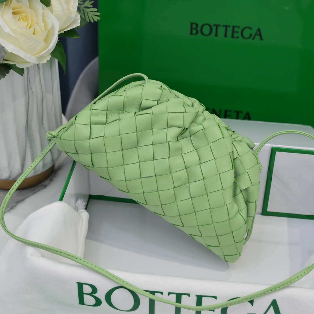 BV 585852VCPP13840 Bottega Veneta  Mini Pouch Light Green