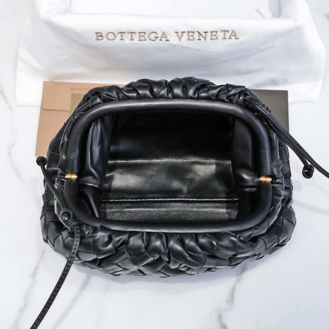 BV 585852VCPP18803 Bottega Veneta  Mini Pouch Black