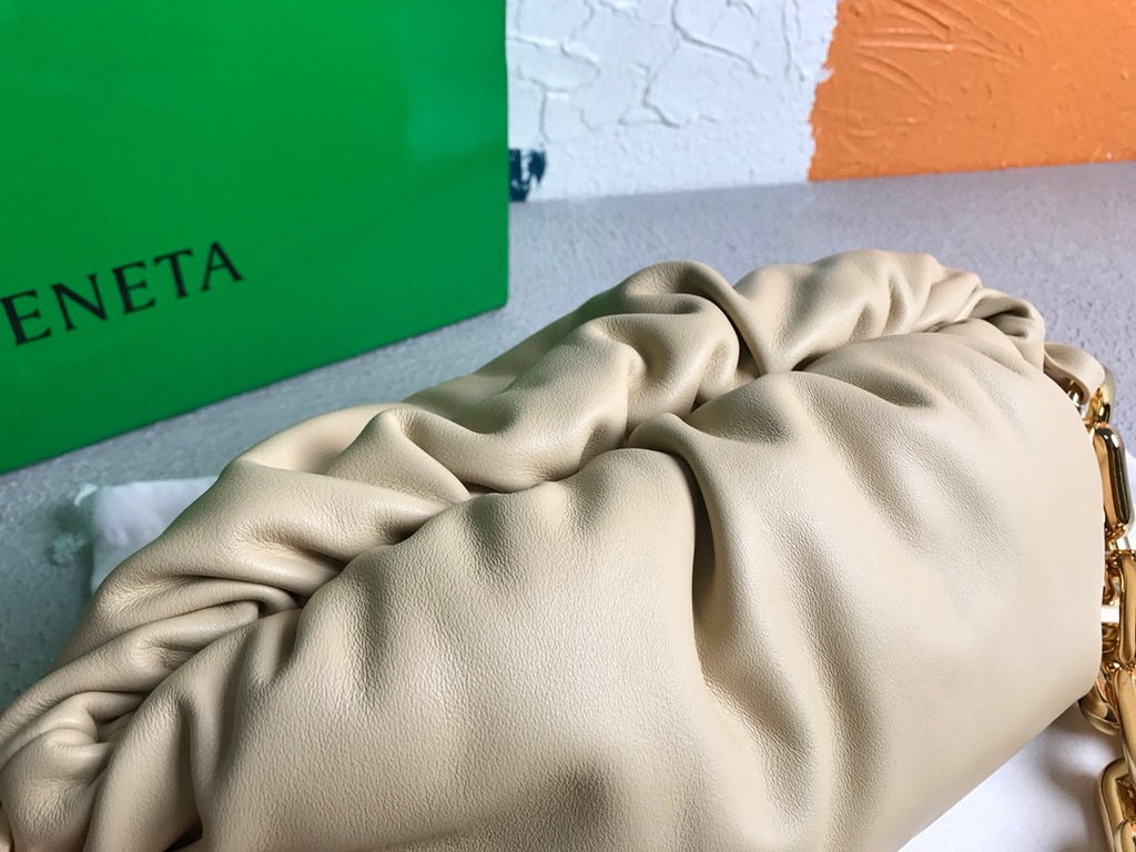BV 620230 Bottega Veneta Chain Pouch Raintree Bag 92020 Strap 25cm Apricot Gold