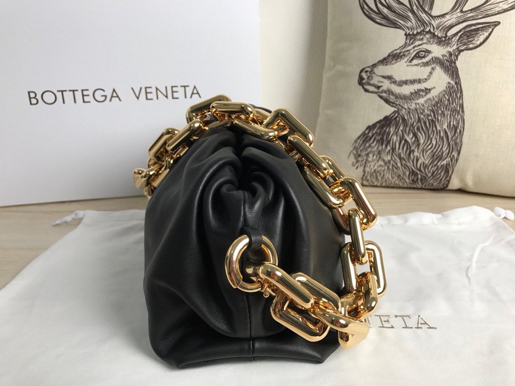 BV 620230 Bottega Veneta Chain Pouch Raintree Bag 92020 Strap 25cm Black Gold