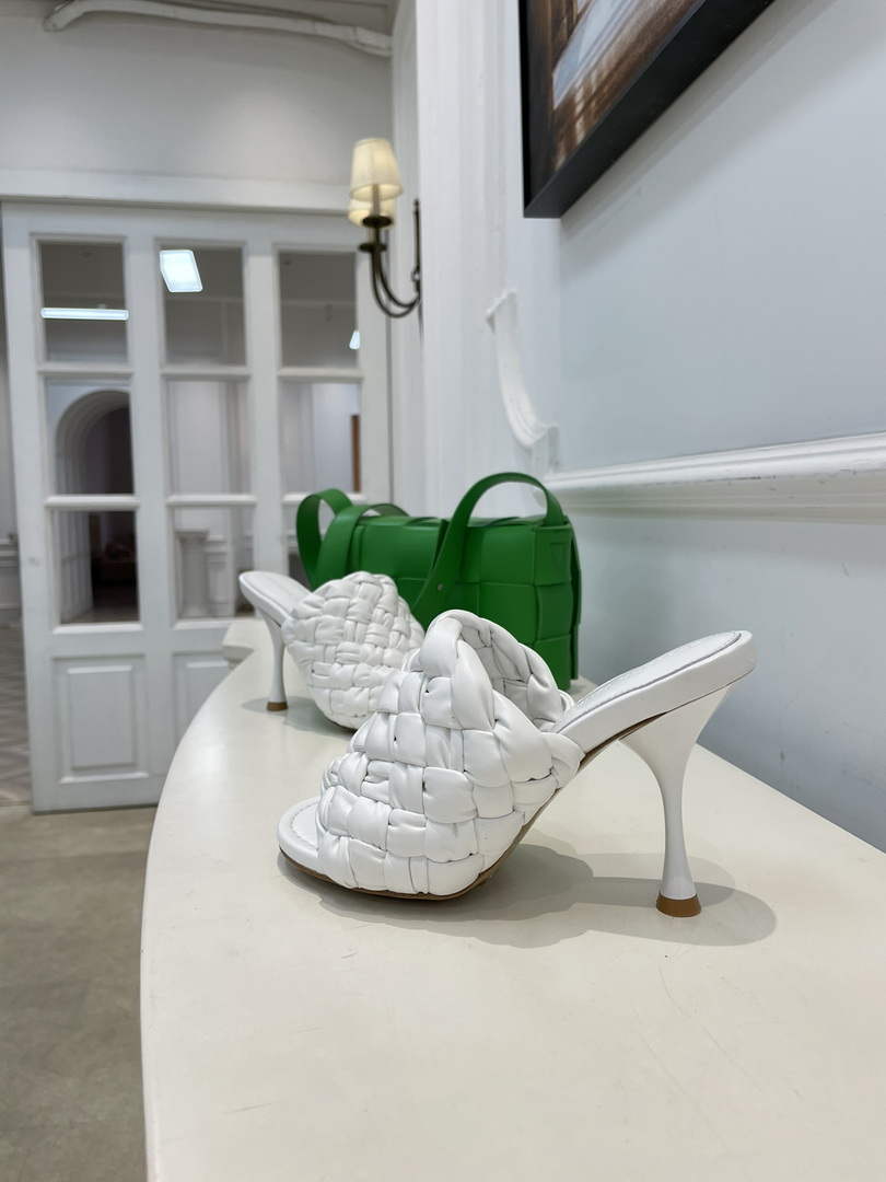 BV 708882 Bottega Veneta Dot Wave Shoes BV5795