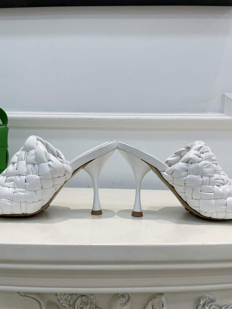 BV 708882 Bottega Veneta Dot Wave Shoes BV5795