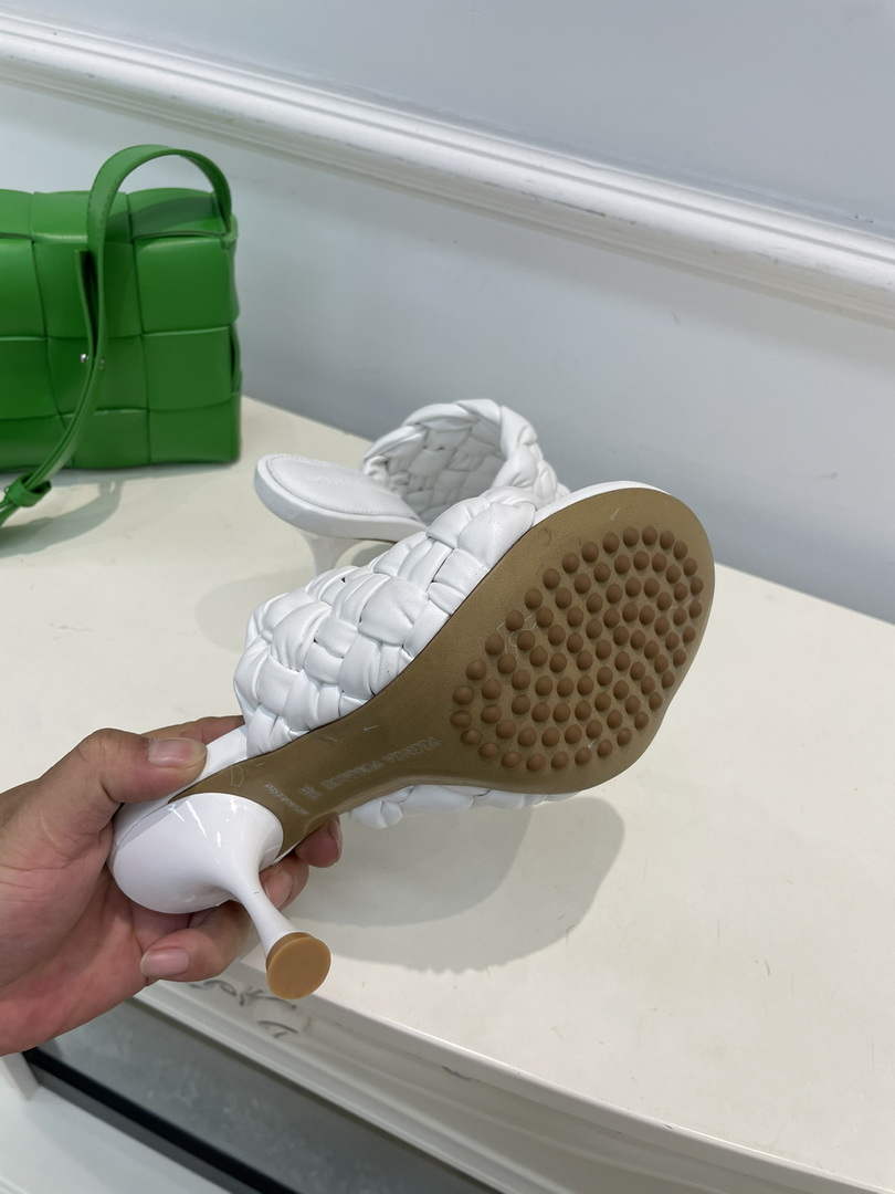 BV 708882 Bottega Veneta Dot Wave Shoes BV5795