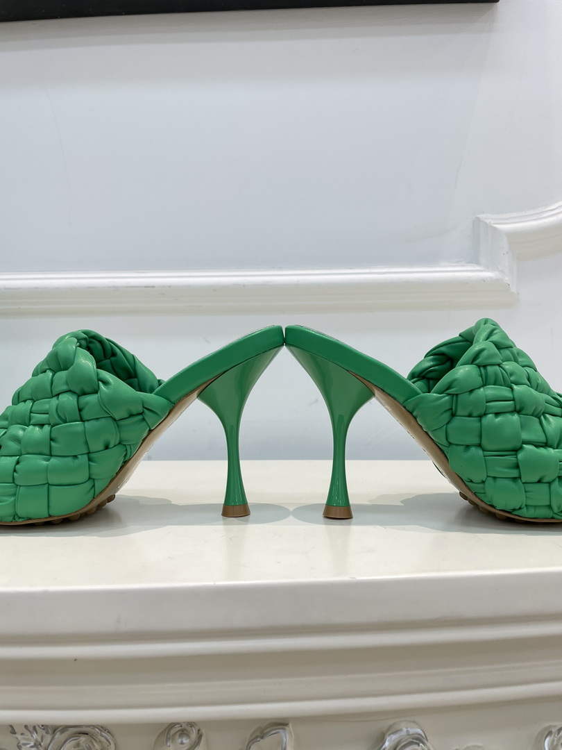 BV 708882 Bottega Veneta Dot Wave Shoes BV5796