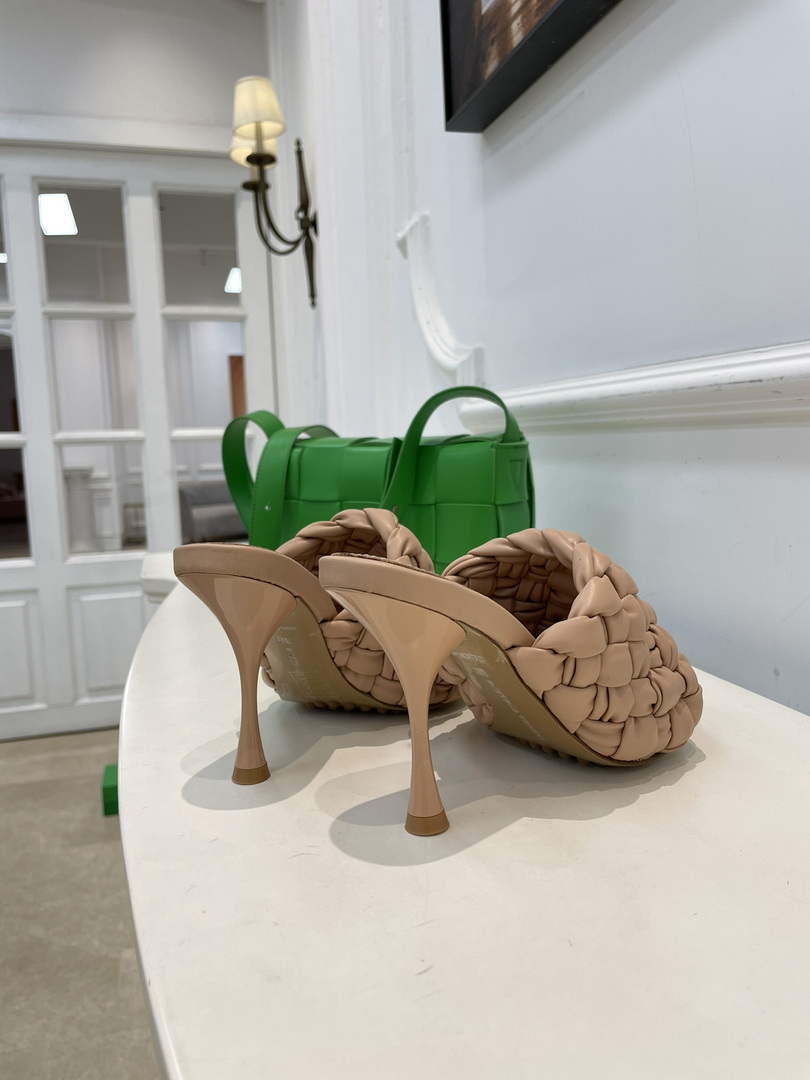 BV 708882 Bottega Veneta Dot Wave Shoes BV5797