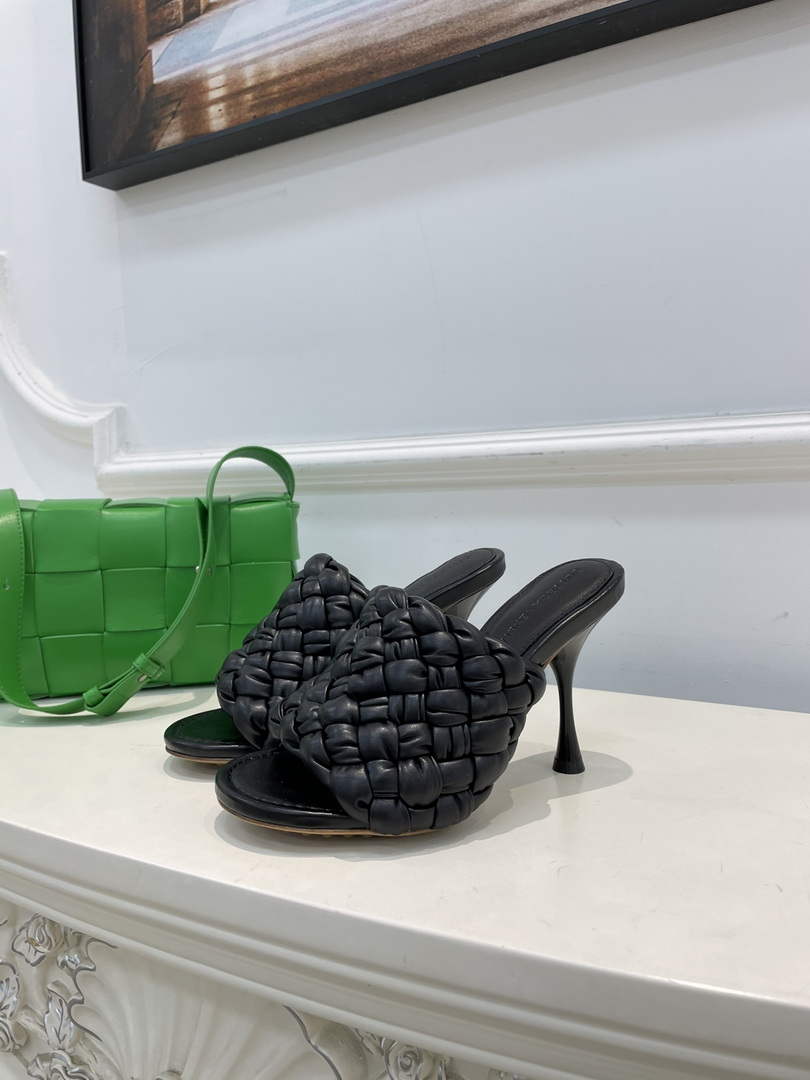 BV 708882 Bottega Veneta Dot Wave Shoes BV5798 - 35 - View 1