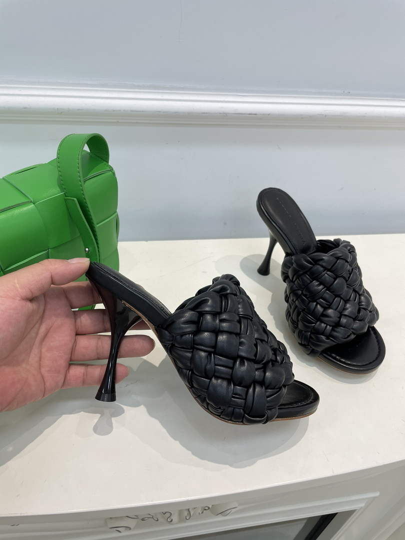 BV 708882 Bottega Veneta Dot Wave Shoes BV5798