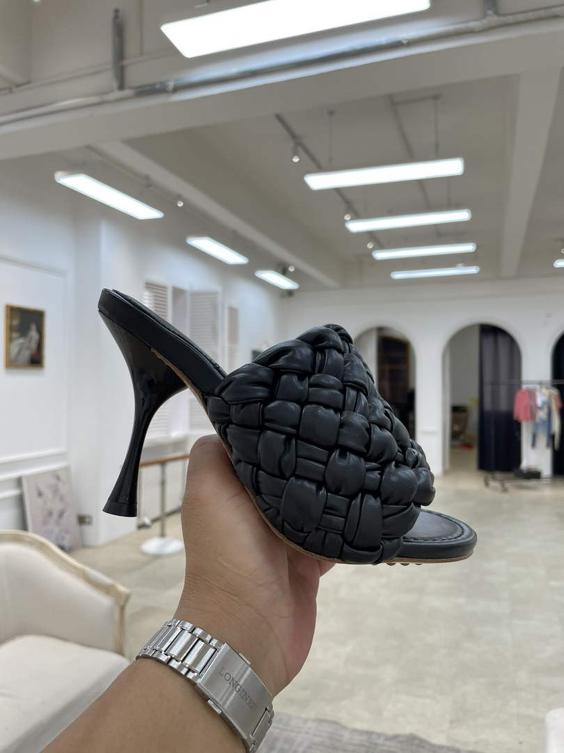 BV 708882 Bottega Veneta Dot Wave Shoes BV5798