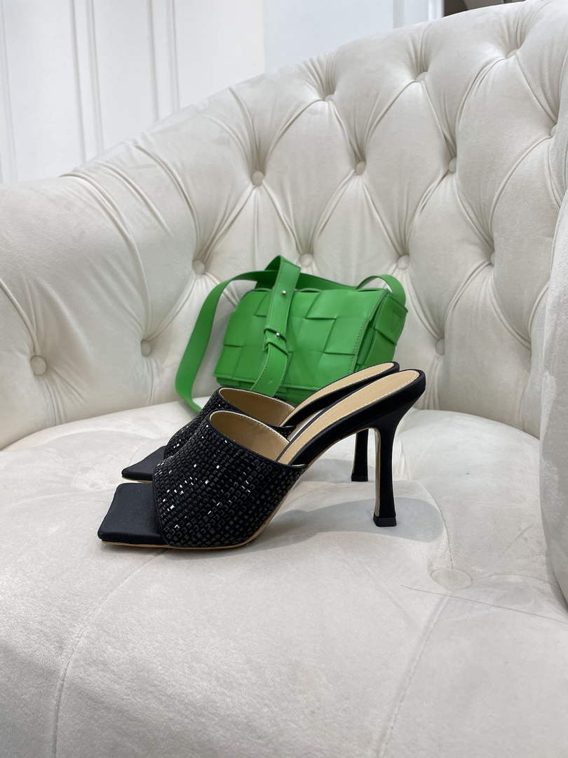 BV 709028 Bottega Veneta Stretch Strass-embellished Shoes BV5809