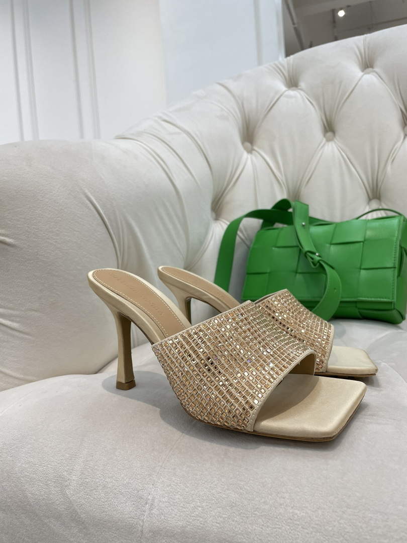 BV 709028 Bottega Veneta Stretch Strass-embellished Shoes BV5810