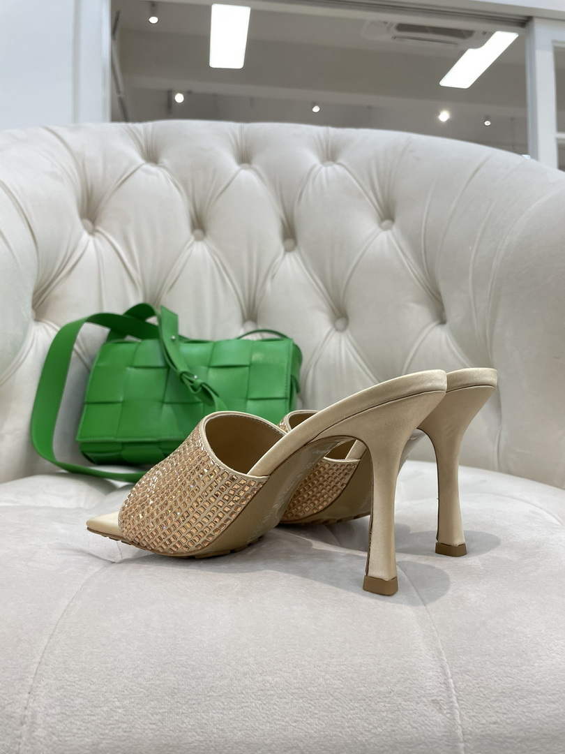 BV 709028 Bottega Veneta Stretch Strass-embellished Shoes BV5810