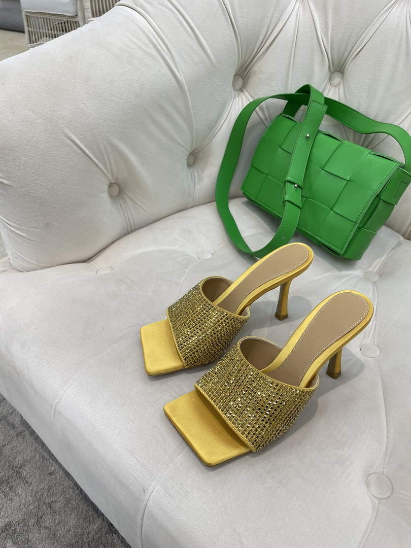 BV 709028 Bottega Veneta Stretch Strass-embellished Shoes BV5811