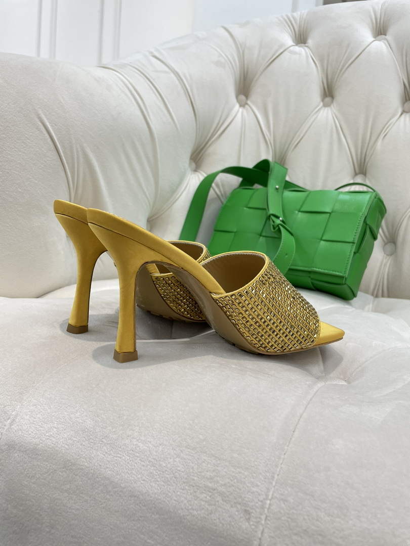 BV 709028 Bottega Veneta Stretch Strass-embellished Shoes BV5811