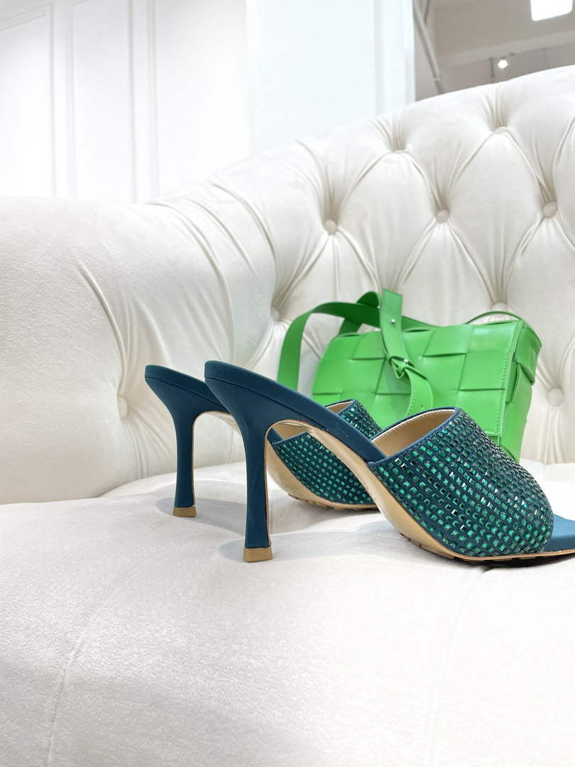 BV 709028 Bottega Veneta Stretch Strass-embellished Shoes BV5812