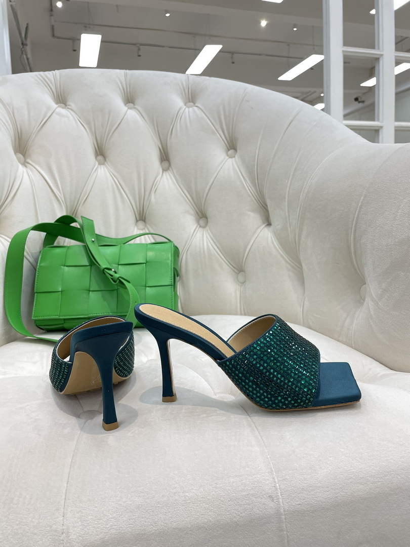 BV 709028 Bottega Veneta Stretch Strass-embellished Shoes BV5812