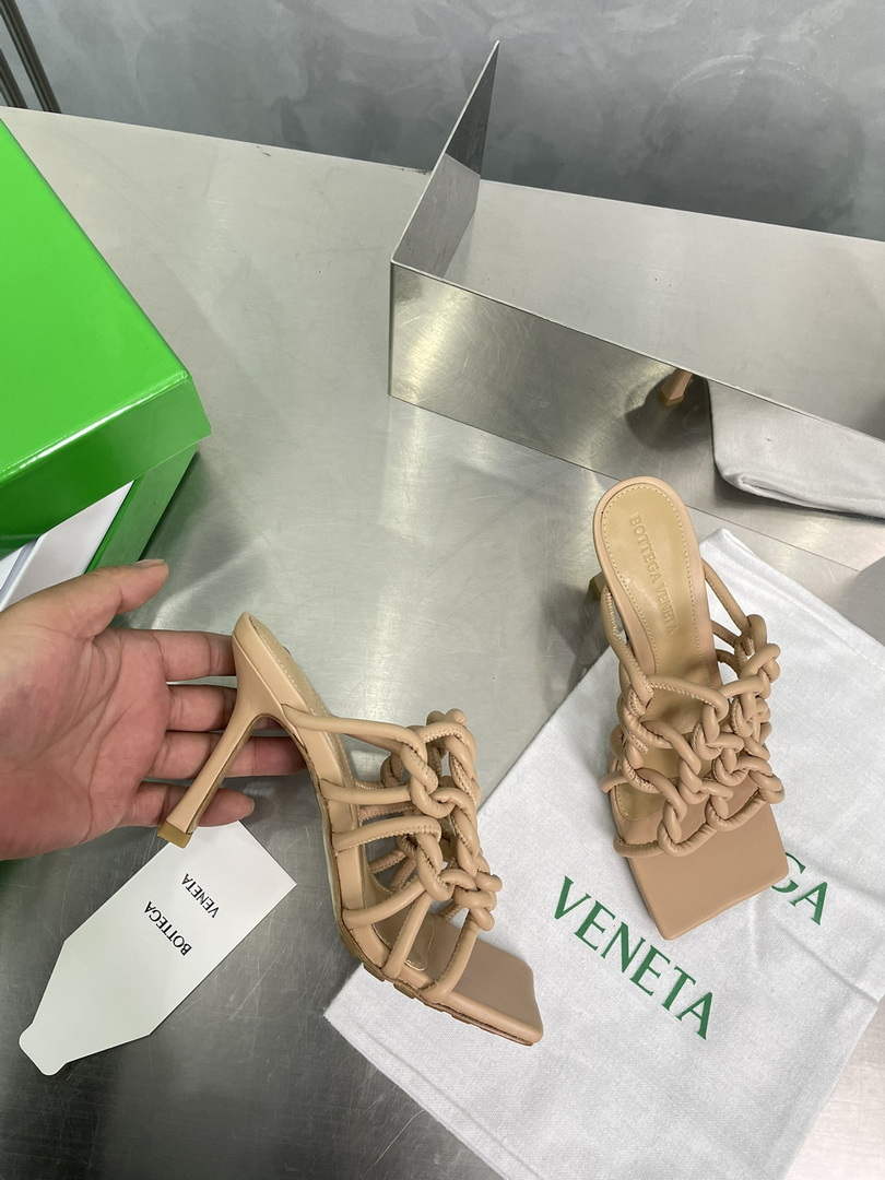 BV 716242 Bottega Veneta Stretch Twist Mule BV5793 - 35 - View 1