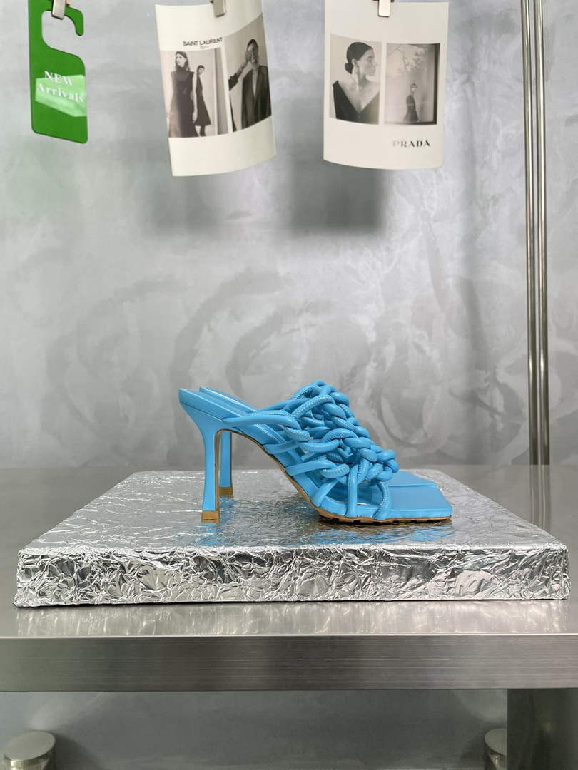 BV 716242 Bottega Veneta Stretch Twist Mule BV5794