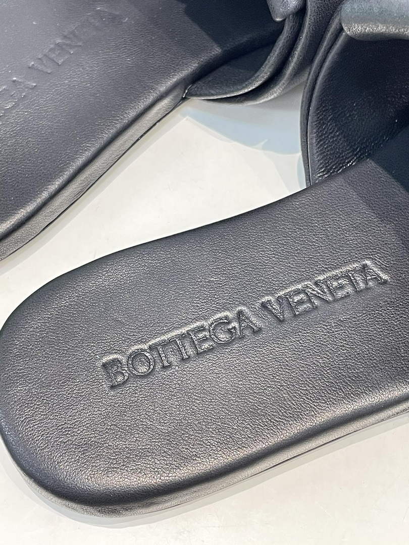 BV 741259 Bottega Veneta Patch Flat Mule BV5800
