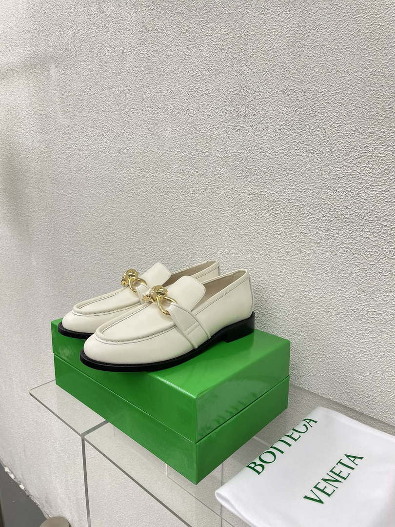 BV 796697V4R301000 Bottega Veneta Astaire Loafer BV5850