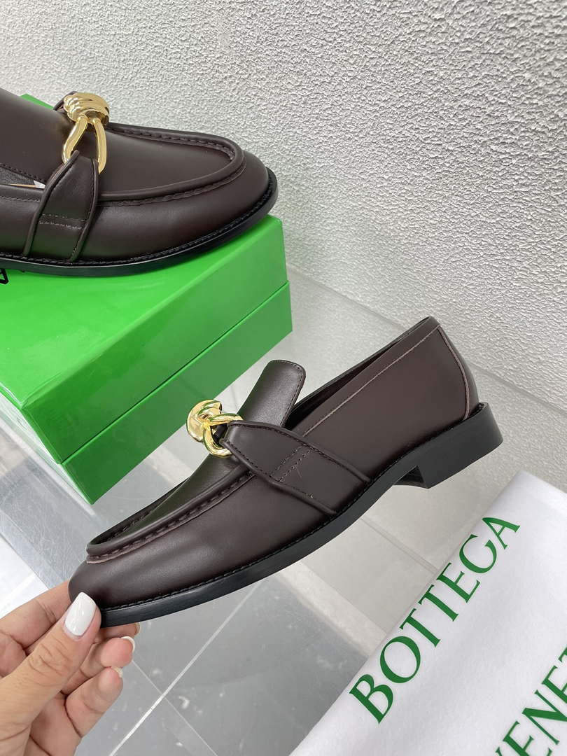 BV 796697V4R301000 Bottega Veneta Astaire Loafer BV5851