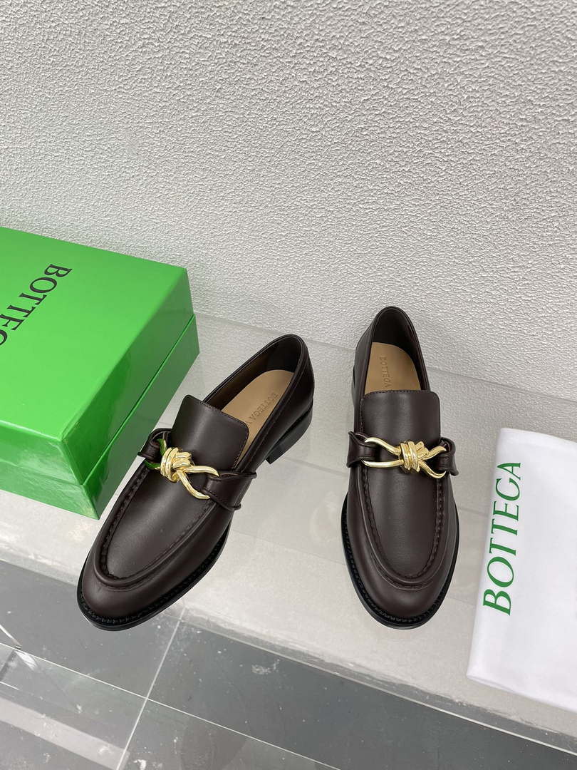 BV 796697V4R301000 Bottega Veneta Astaire Loafer BV5851
