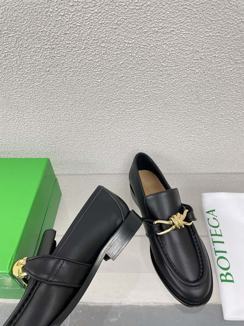 BV 796697V4R301000 Bottega Veneta Astaire Loafer BV5852 - US 4=Euro 35 - View 6