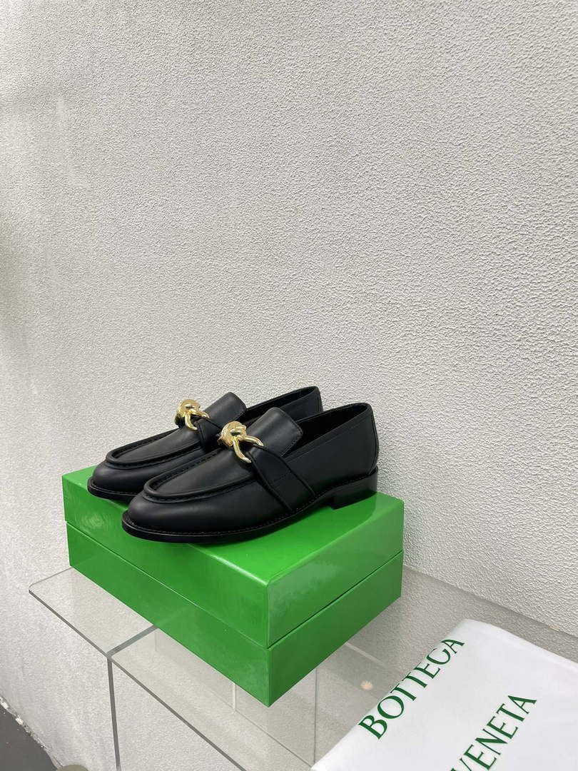 BV 796697V4R301000 Bottega Veneta Astaire Loafer BV5852