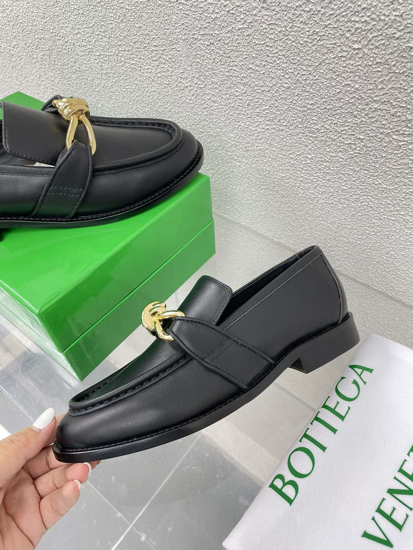 BV 796697V4R301000 Bottega Veneta Astaire Loafer BV5852