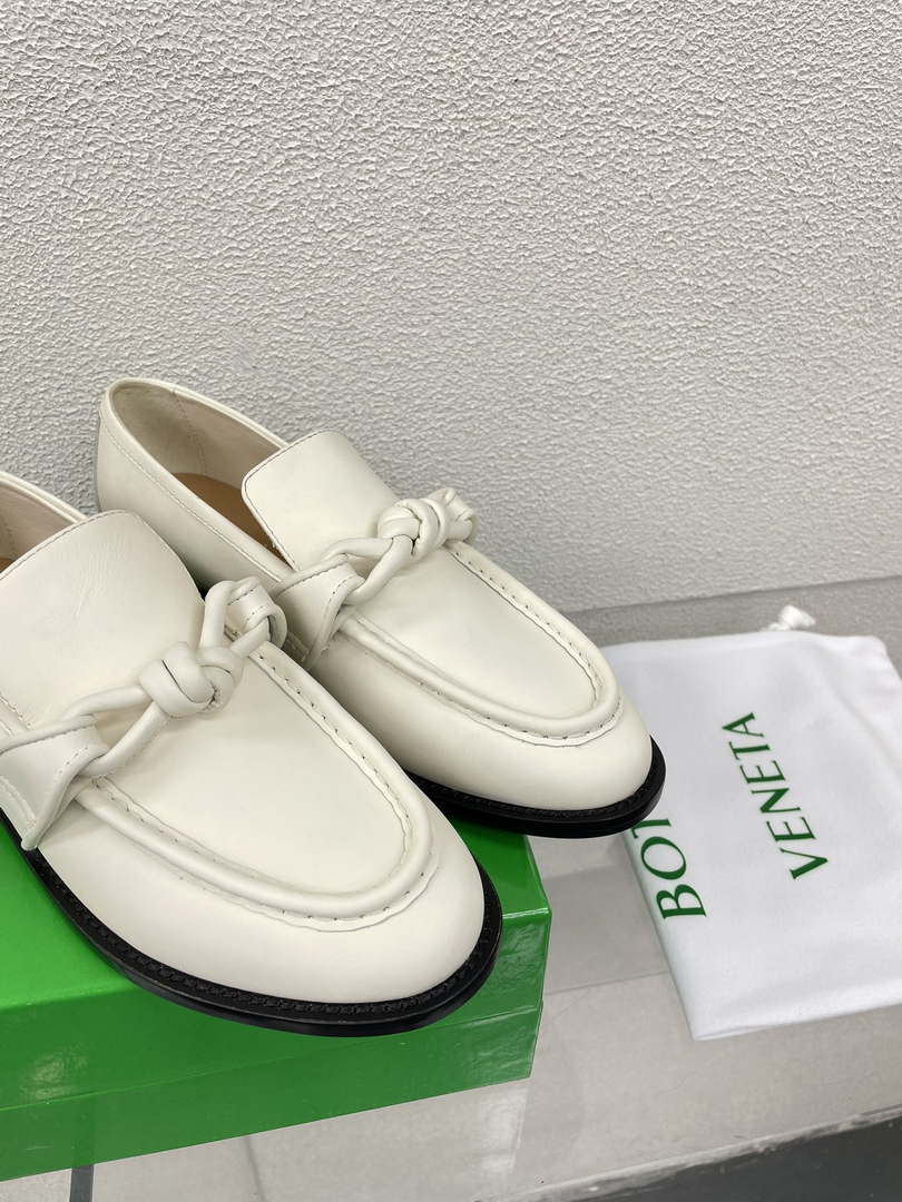 BV 796697V4R301000 Bottega Veneta Astaire Loafer BV5853