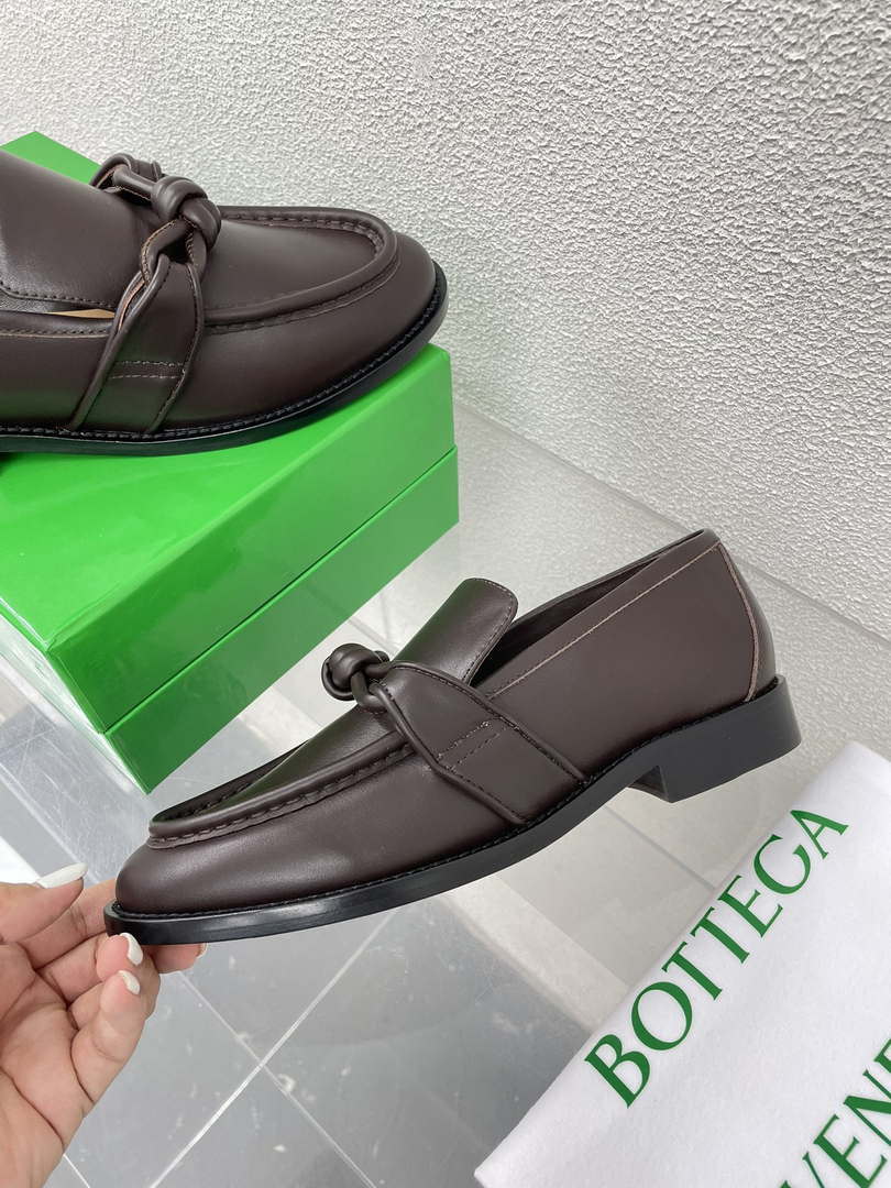 BV 796697V4R301000 Bottega Veneta Astaire Loafer BV5854