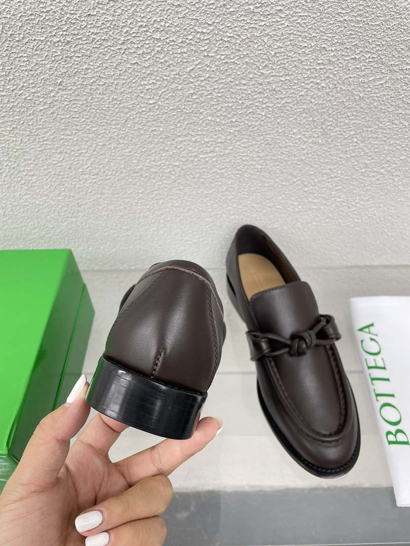 BV 796697V4R301000 Bottega Veneta Astaire Loafer BV5854