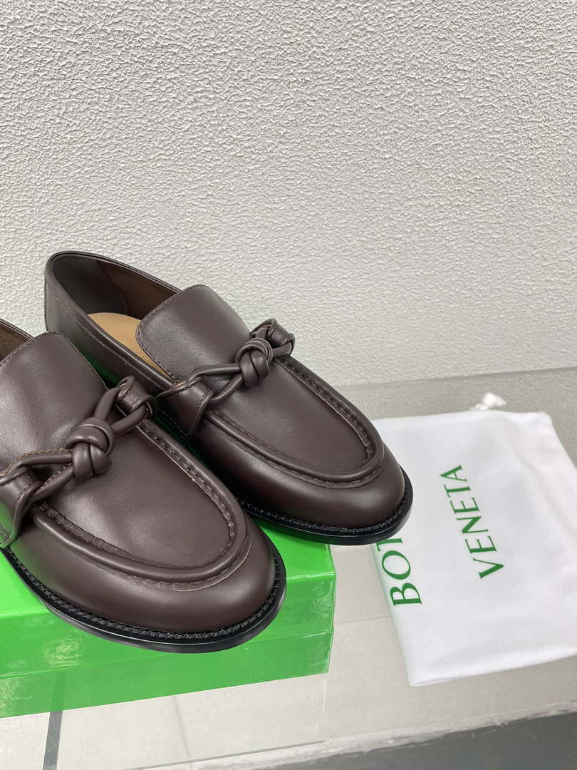 BV 796697V4R301000 Bottega Veneta Astaire Loafer BV5854