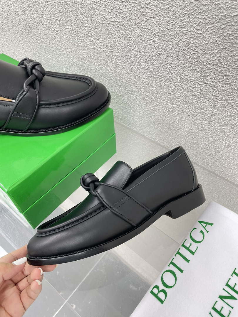 BV 796697V4R301000 Bottega Veneta Astaire Loafer BV5855