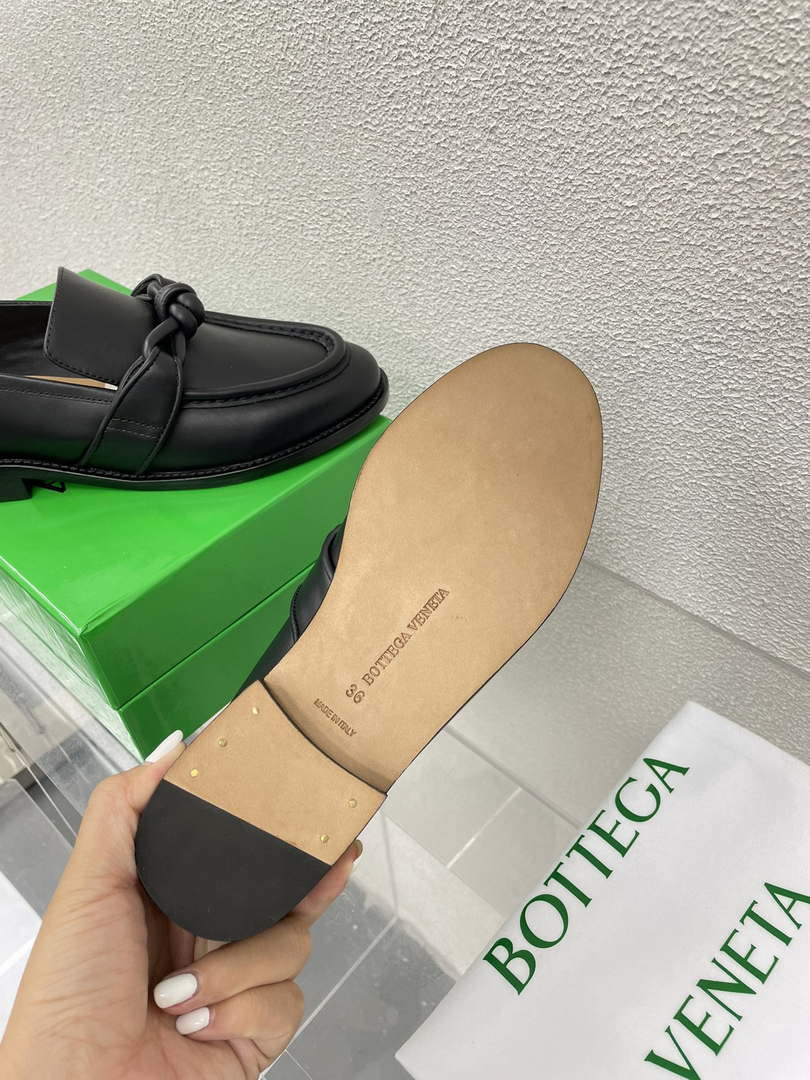 BV 796697V4R301000 Bottega Veneta Astaire Loafer BV5855