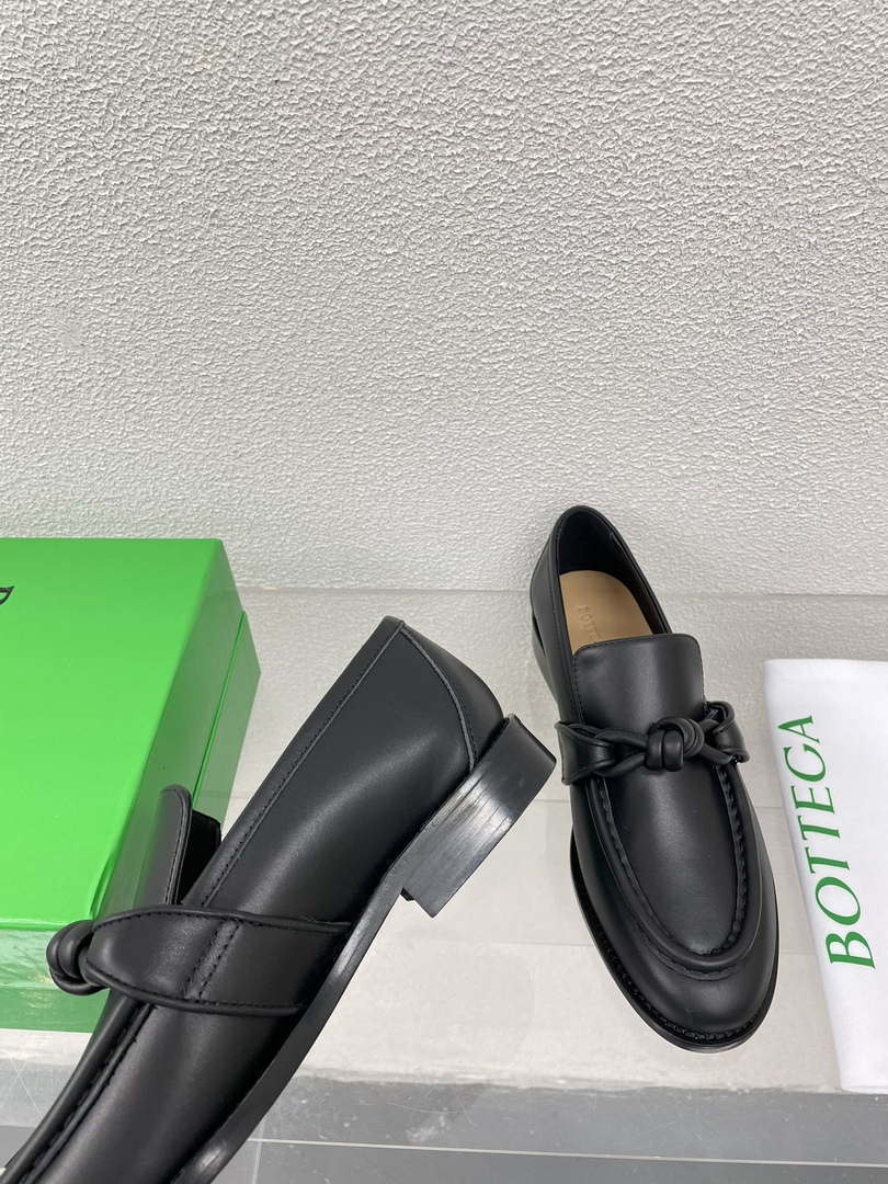 BV 796697V4R301000 Bottega Veneta Astaire Loafer BV5855