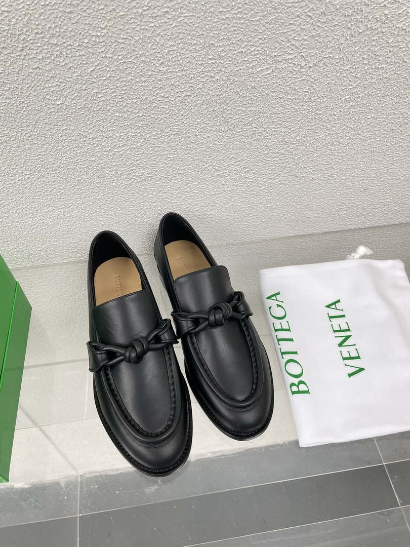 BV 796697V4R301000 Bottega Veneta Astaire Loafer BV5855