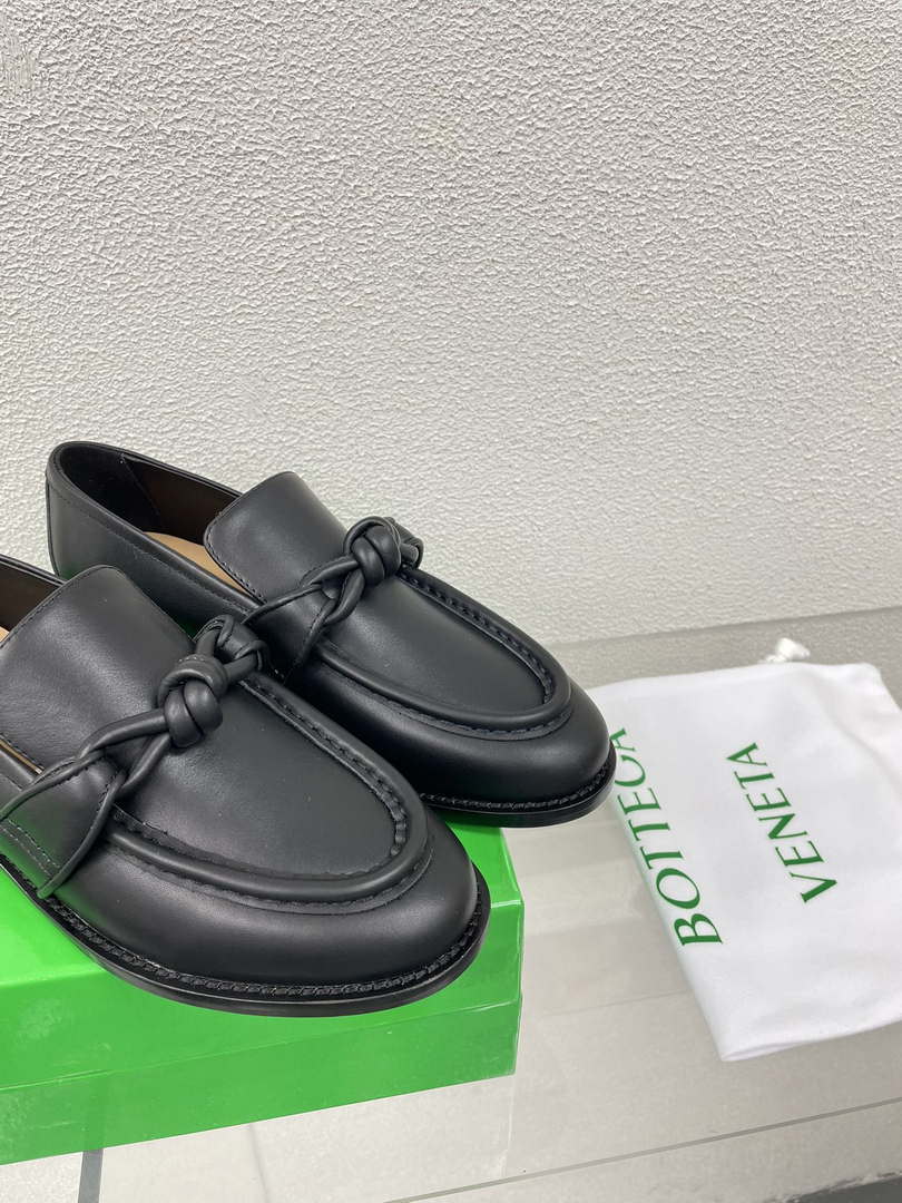 BV 796697V4R301000 Bottega Veneta Astaire Loafer BV5855