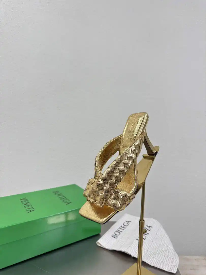 BV 827612 Bottega Veneta Riva Mule Shoes BV5800