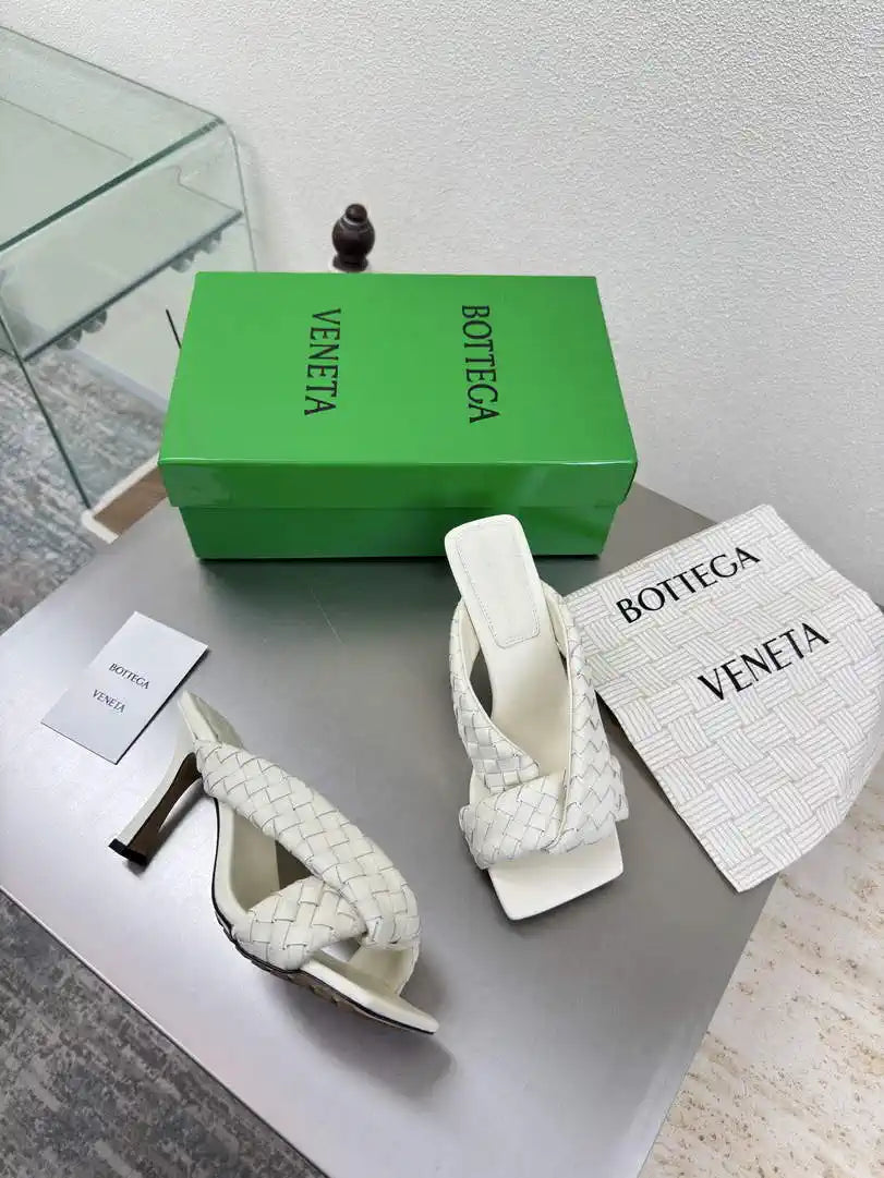 BV 827612 Bottega Veneta Riva Mule Shoes BV5803
