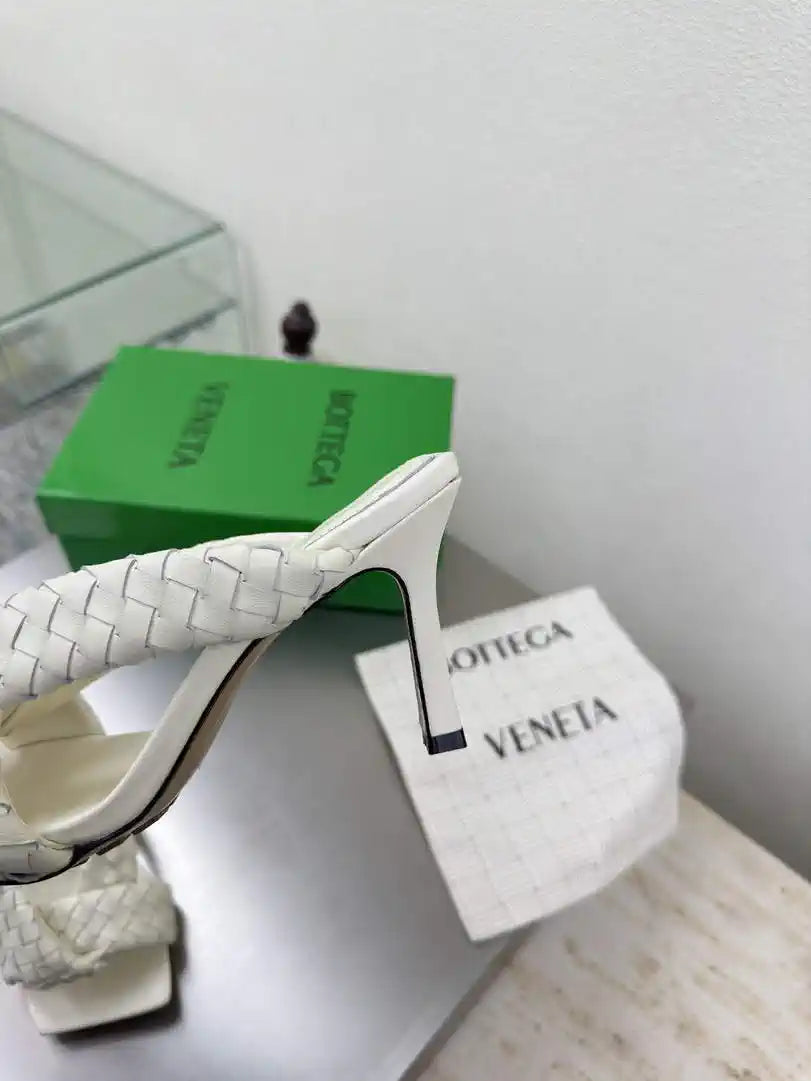 BV 827612 Bottega Veneta Riva Mule Shoes BV5803