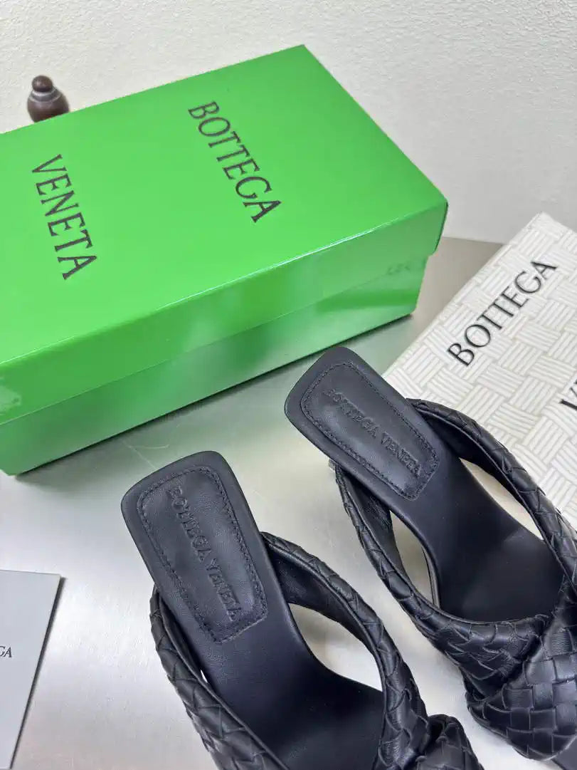 BV 827612 Bottega Veneta Riva Mule Shoes BV5804