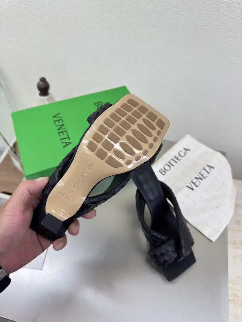 BV 827612 Bottega Veneta Riva Mule Shoes BV5804