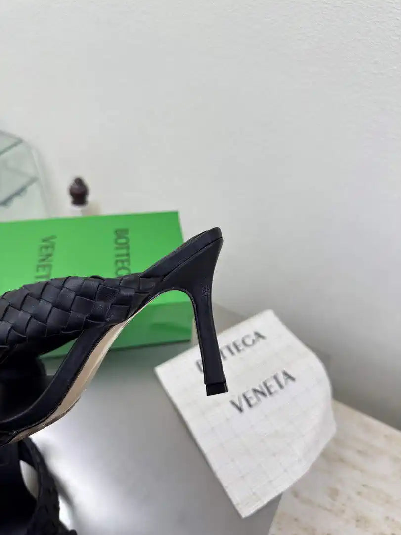 BV 827612 Bottega Veneta Riva Mule Shoes BV5804
