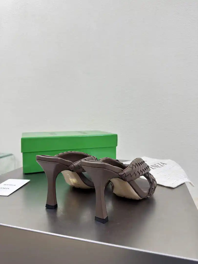 BV 827612 Bottega Veneta Riva Mule Shoes BV5805