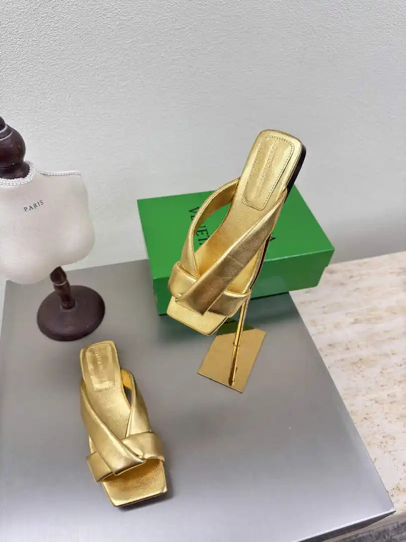 BV 837897 Bottega Veneta Riva Flat Mule Shoes BV5808