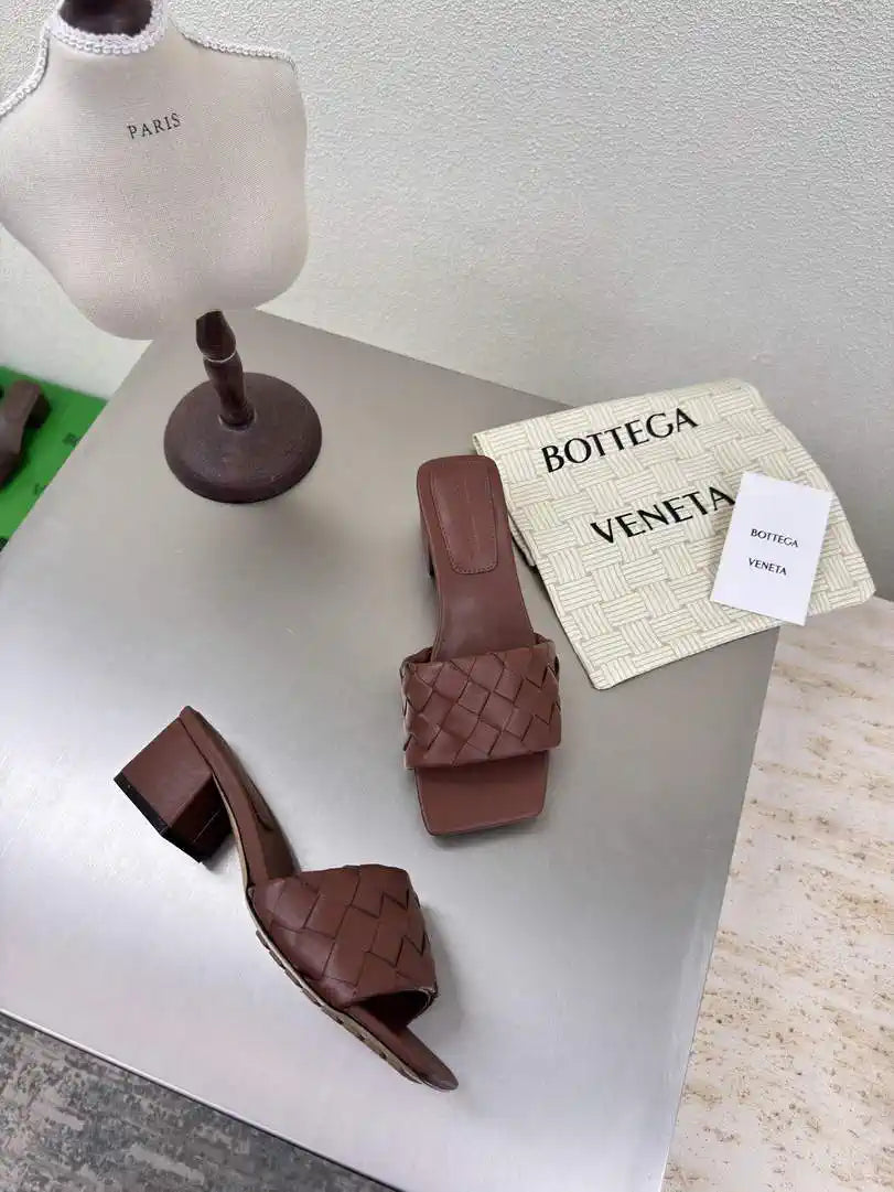 BV 838098V2ED01000 Bottega Veneta Parco Mule Shoes BV5821